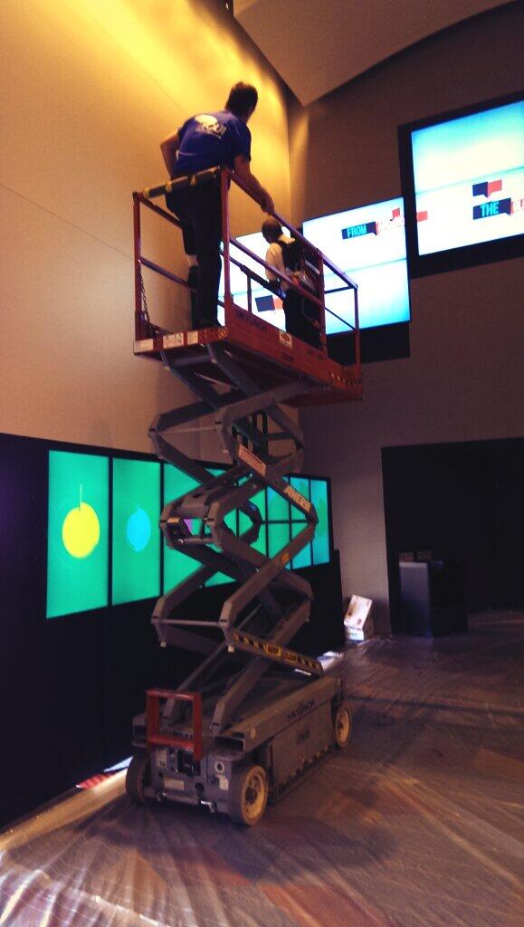 DigSignageToday's tweet photo. Setup is underway... #dse14 http://t.co/AWfnRC0l0z