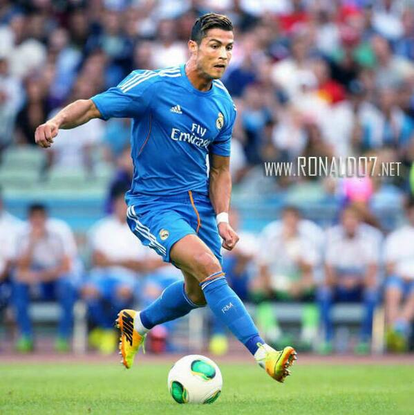 bebe_52118's tweet photo. #ElMejor @RMLive9 @realmadrid #HalaMadrid http://t.co/260gqIocat