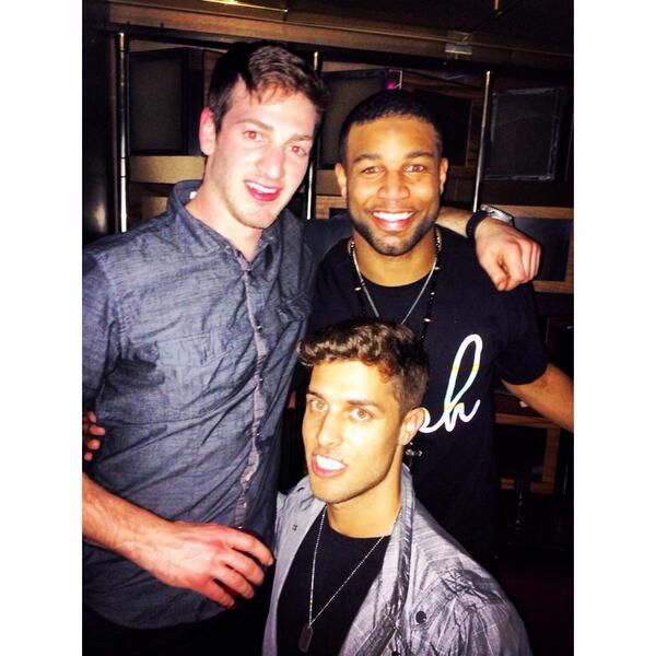 BradCooper28's tweet photo. Had a great time last night with @jayson_megna @showtimetate #Penguins #Seahawks #SuperBowlChampions #slmiami http://t.co/SNj9o5p9qS