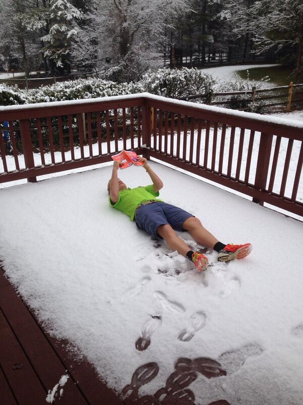 DylanRitch's tweet image. #readinginthesnow #hgcs2014