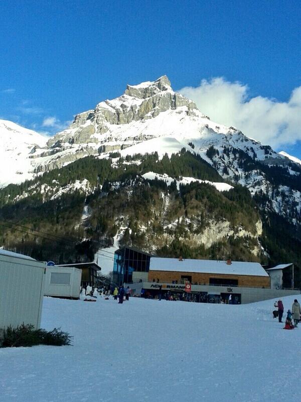 Li_08's tweet photo. Paseo x la nieve!!! http://t.co/RAbOHPhatX