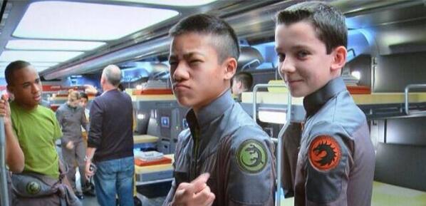 endersgame2013's tweet photo. those faces HAHA @asabfb @bsoohoo #EndersGame http://t.co/H3nOcF6ZYF