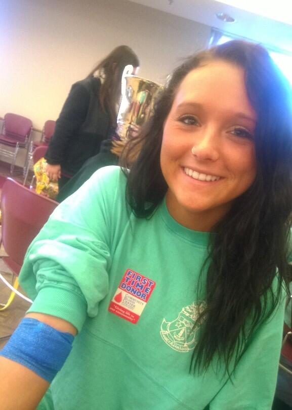 Blood_Drive_Guy's tweet photo. Ermergerd....MORE @ADPiGammaMu donating to win the #BLOODYCUP #firsttimedonor @jessberger_ http://t.co/8QicOo4qtv