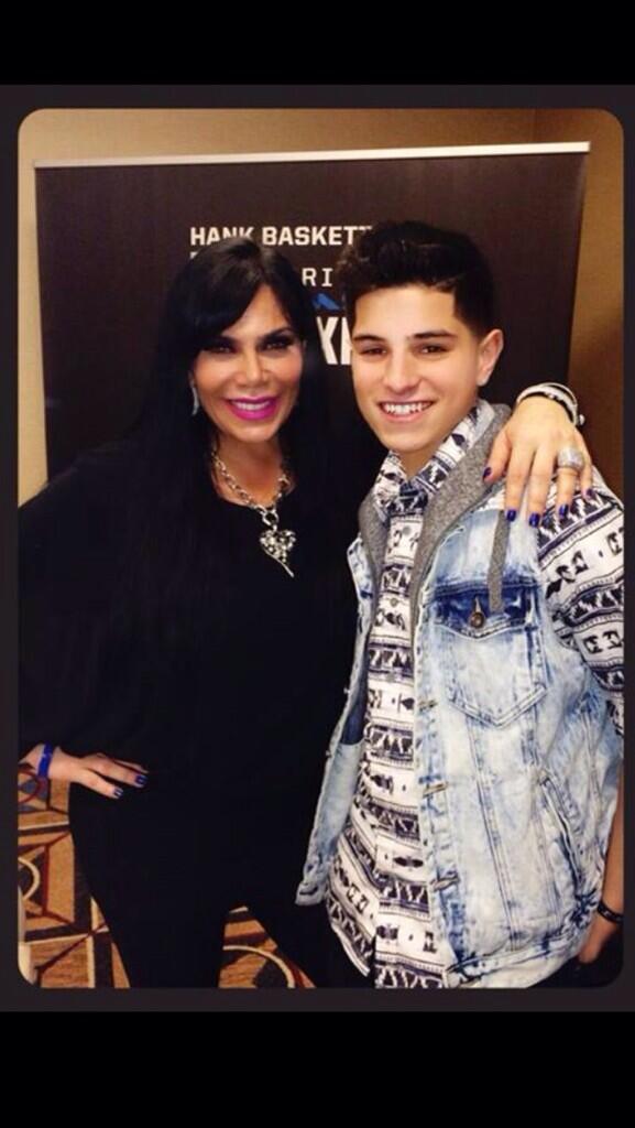 nickmara tweet picture