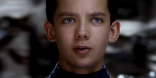 endersgame2013's tweet photo. "There's greatness in you, Ender. The world needs you." #EndersGame http://t.co/XtBUukFN5P