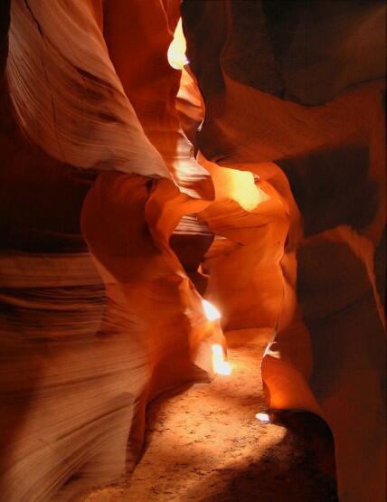 QueenBeerJeans's tweet image. #QBKnowledge | Antelope Canyon, USA
