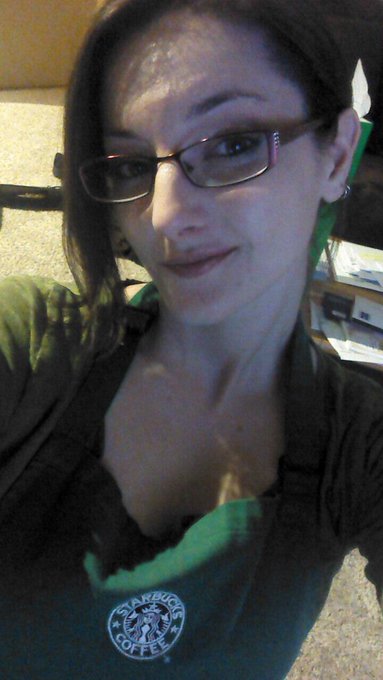 Cleaning house today! #cuteglasses #greatmusic #Starbucksapron http://t.co/e8QzDc4VgK<a href="/tag/cuteglasses"class="tags">#cuteglasses</a><a href="/tag/greatmusic"class="tags">#greatmusic</a><a href="/tag/starbucksapron"class="tags"><span>#starbucksapron</span></a>