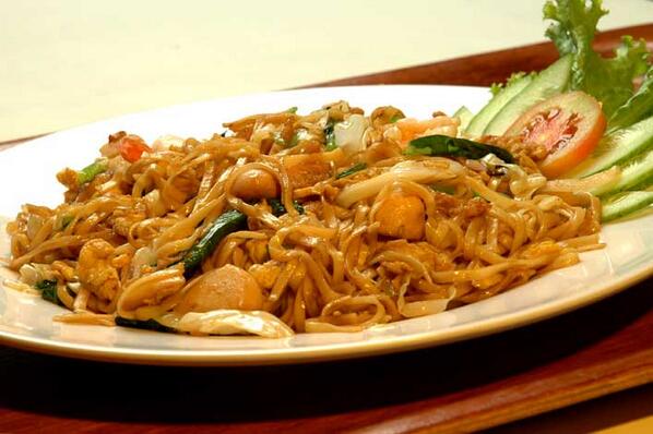 haloyunia's tweet image. put @puputyes RT @NGIDERNGILER: Mie Goreng Ayam bit.ly/MIbQw3 #dapurmini