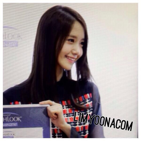 [PIC][12-02-2014]YoonA tham dự sự kiện "Alcon Freshlook Illuminate" vào sáng nay BgPUOf_CQAAzd0z