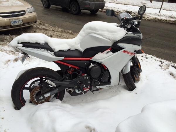 eshawn's tweet image. Must be a noob. No respect for the ride. #shame #motorcyclefail