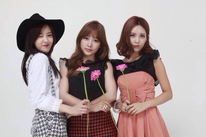 BgPi2qlCcAEvJw1.jpg:large