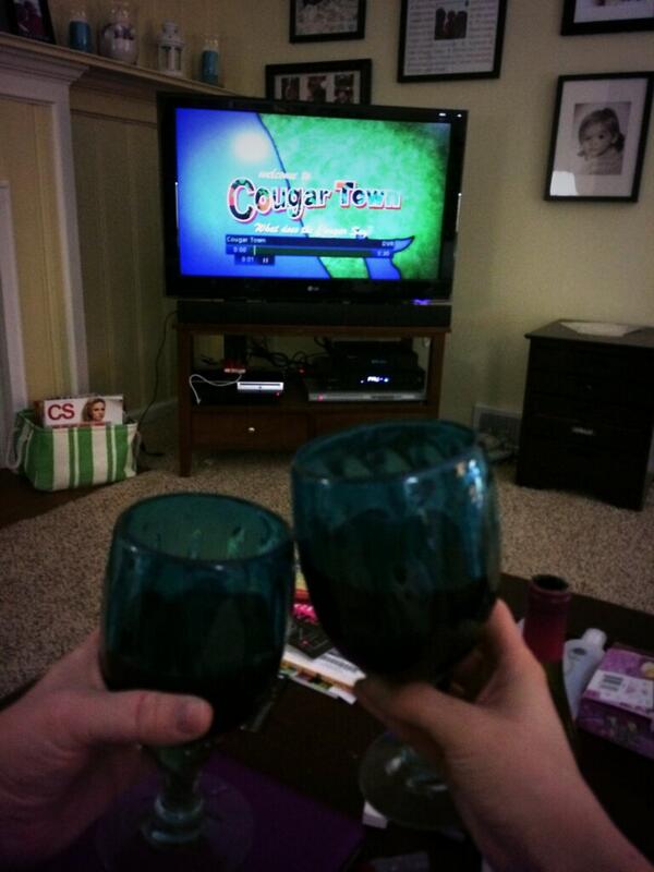 Cougar Town with my bestie. #cougartowntbs