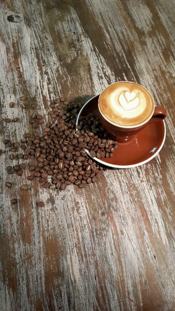 conecamera's tweet photo. Capuccino @SinouCoffee .. menu photoshoot by @okkyprasetyo , food stylist  @sukaKemayu , producer @dee_anggraini http://t.co/CzRFgPMLb7