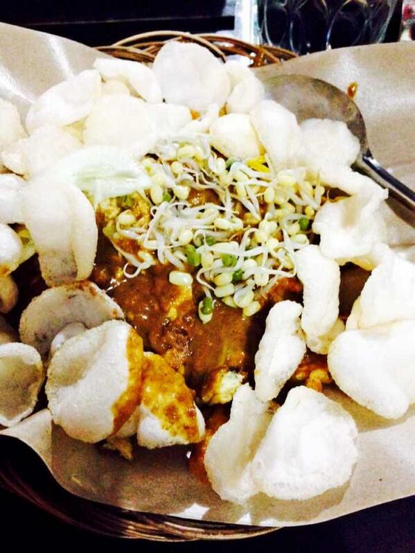 <a href="/Maturity_Jogja/">Maturity Indonesia</a> #info warga <a href="/kota_jogja/">Jogja ❤️ Istimewa</a> <a href="/tahutektok/">#Yukitangetek</a> akan tetap buka dari pukul 18:00 - 22:00 WIB  #PrayForKelud