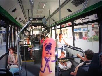PatriciaCMCom's tweet photo. Chloe coge el autobús número 14 a las 8 menos 15 para llegar a la universidad #pensamientocreativo #StoryFinger http://t.co/AIYyI0kAij
