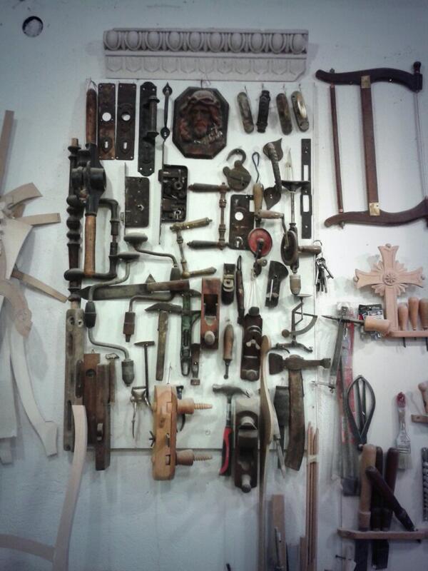 JelenaSuperNova's tweet image. Love people dedicated to what they do. #carpentryworkshop