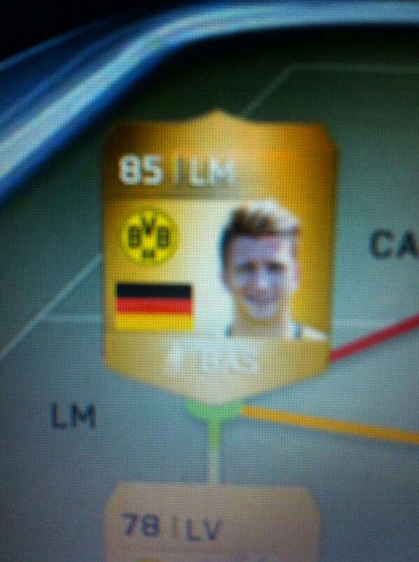 FUTCadeau's tweet image. Dan wordt Marco Reus als cadeau verloot. Morgen dus nieuwe kansen, nieuwe ronden! Morgen meer informatie. [2/2]