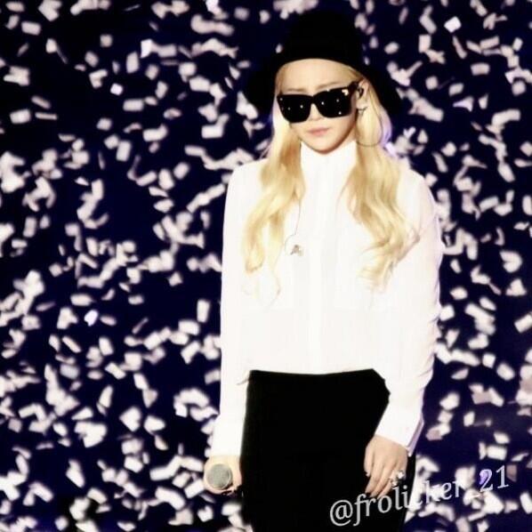 BgRso5kCMAA-SPZ.jpg:large