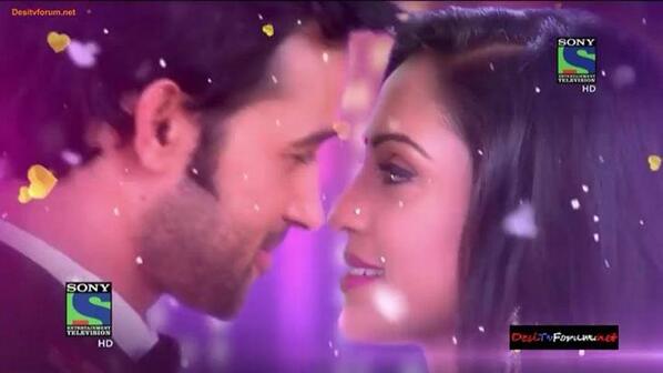 TeamKaranSharma's tweet photo. RT if You Are Ready For Valentine's Episode of @EkkNayiPehchaan !
@KaranSharma206 @krystledsouza http://t.co/hWRYJanqgQ