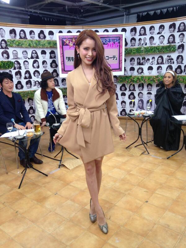 エンダン アーカイブ 尾崎紗代子vs峯村優衣vs今井華が 男を落とすバレンタインコーデ 私服バトル 判定はrt数 好きなコーデをrtして ポイントは この下どうなってんの 他の候補は エンダン で Http T Co Jqe9miqpyt Http T Co R2jg9wra7o