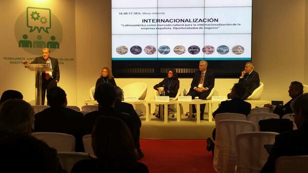 clarkemodet's tweet photo. Mesa sobre Internacionalización en #Transfiere2014 moderada por Alejandro Klecker, Dtor. Gral de Clarke Modet & Cº http://t.co/EGIW7Juimm