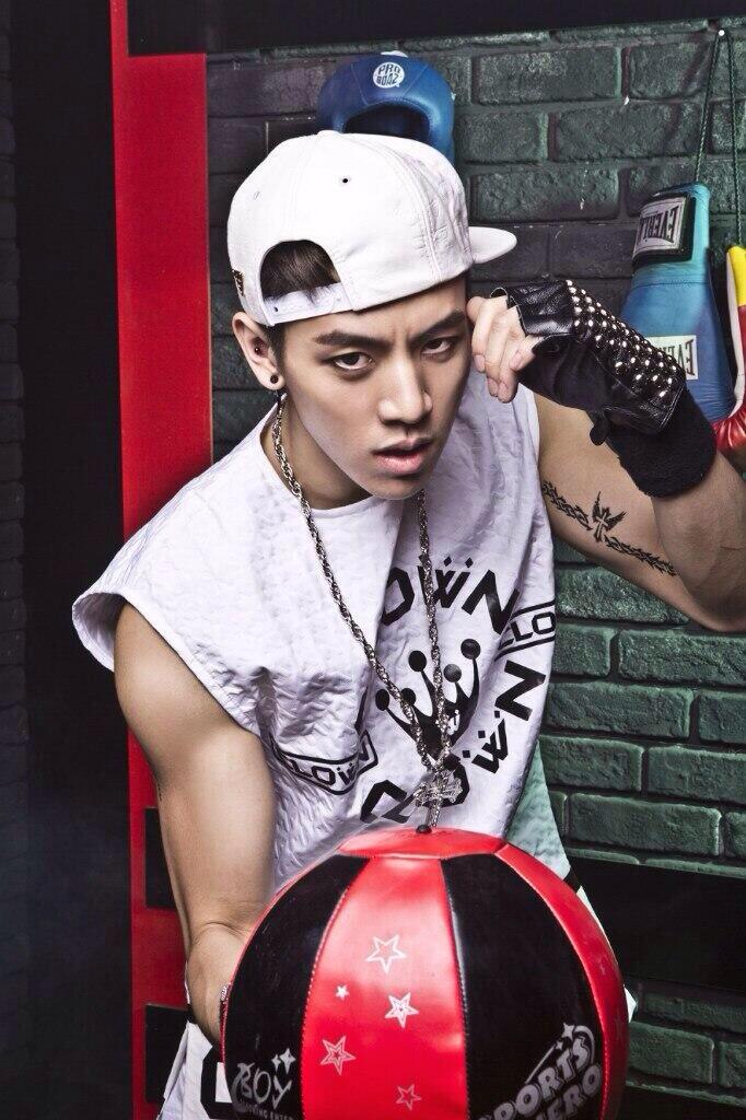 [Biografía] C-CLOWN BgSQh2LCUAAeSkx