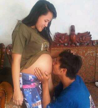 aydatito's tweet photo. @Bebeclub_ID hamil 9bln,g sabar bgt dulu nungguin kehadiran malaikat kecilqu. :) http://t.co/zrjDOUWpPY