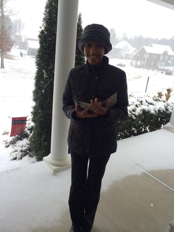 WandaHRoyal's tweet image. #hgcs2014 #readinginthesnow