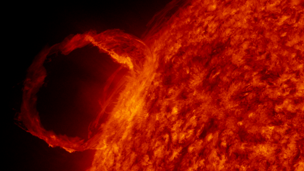 amhaunted's tweet image. Here comes the sun - staggering motion video of Old Sol youtube.com/watch?v=NAg4qX… #NASA #SolarDynamicsObservatory