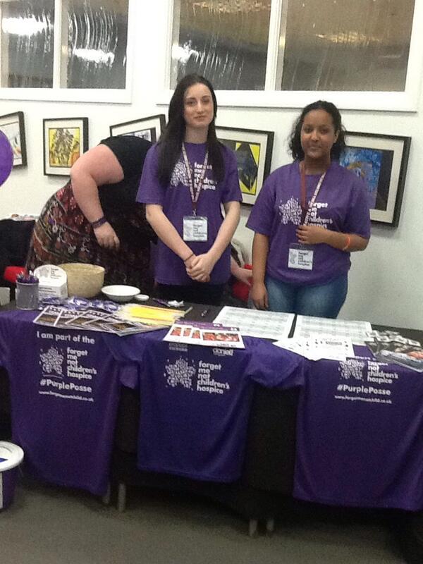 Ellvents's tweet photo. Fundraising for @ForgetMNotChild tonight at Battle of the Bands http://t.co/cF1UEIZdyA