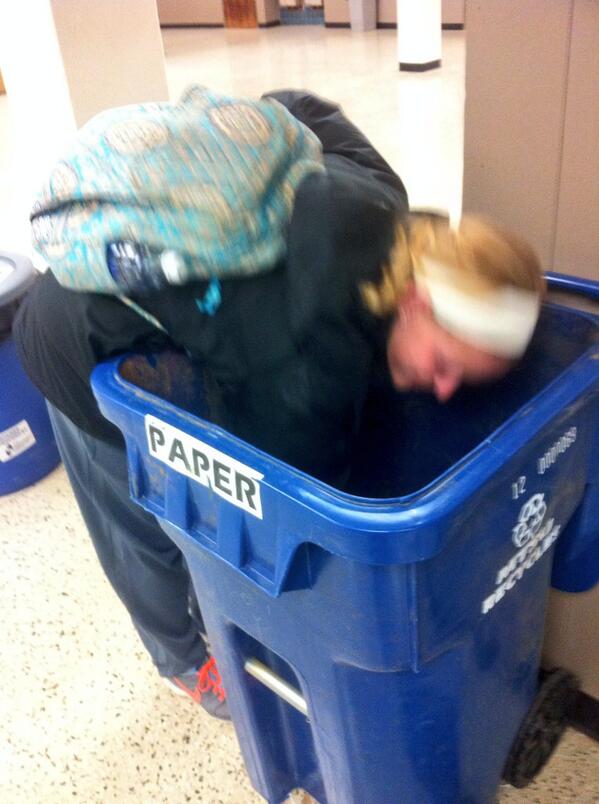 emjorg3's tweet image. #dumpsterdiver