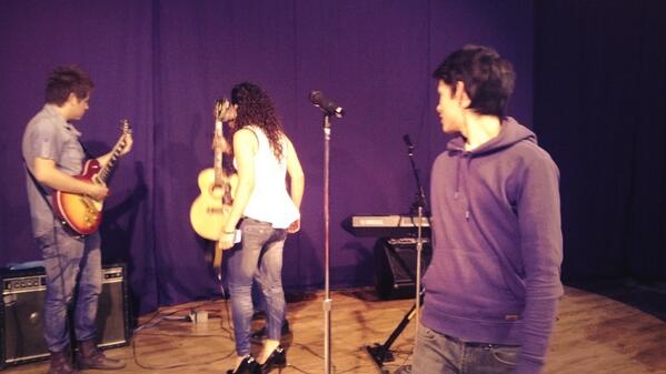 band_utopia's tweet photo. Listos para el programa @beat3.0 :D http://t.co/6ROadvEThB