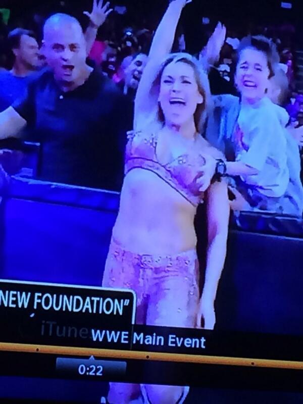 BgUoPMACAAE258b.jpg:large