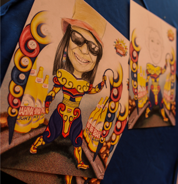 BrahmaLight's tweet photo. Puedes obtener tu caricatura en nuestras Zonas Nítidas del #CarnavalBrahmaLight en La Vega, Santiago y Bonao. http://t.co/DEhOSc6o3L