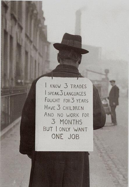 QueenBeerJeans's tweet image. #QBknowledge | Job Seekers in 1930