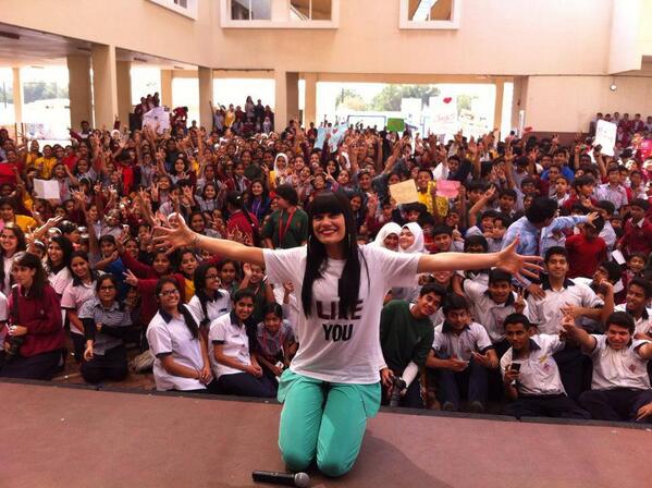 Embedded image permalink