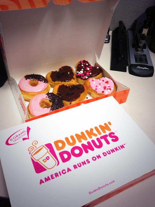 ak_hess's tweet photo. Happy pre-Valentines Day!! Spreading the love in the office today! 🍩👍 http://t.co/baXWzI2Wum