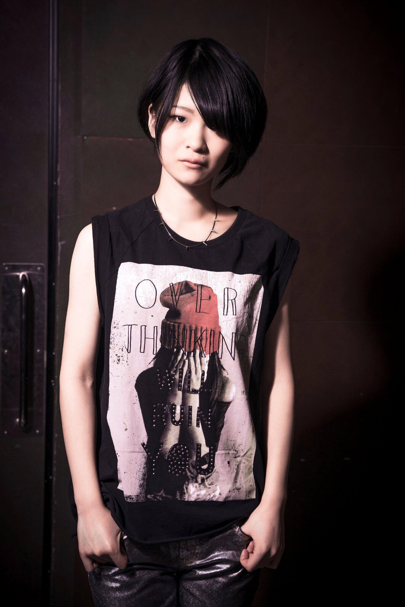 BgW9dIFCQAARlYt.jpg:large