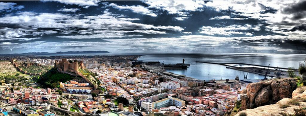 AlmeriaOfficial's tweet photo. Tener la suerte de poder disfrutar de este pequeño paraíso llamado Almería.. http://t.co/LnLGJ2Yq1u