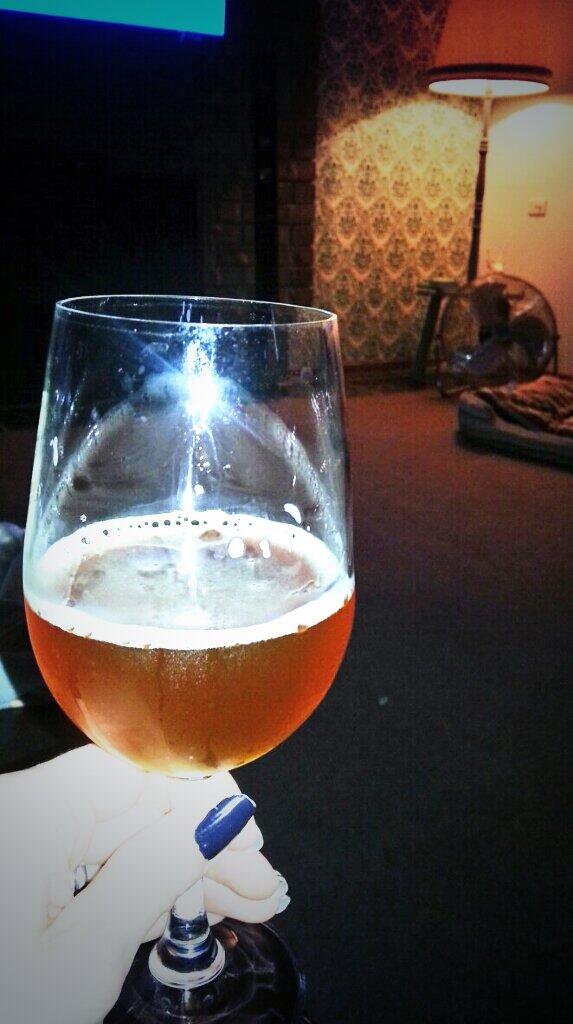 cracklingqueen's tweet photo. @NakedNed @justinrhys sshhhhh don't tell @onthe_bandwagon;-) http://t.co/G25W0OV5AH