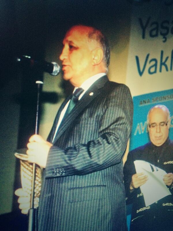 Engelli kardeşlerimizle ilgili çalışmalarımızdan dolayı Engelsiz Yaşam Vakfı özel ödülünü gururla aldık.