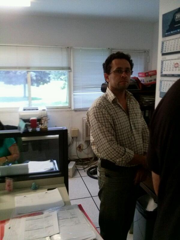 lupolarre's tweet photo. El mejor parecido de mi vida ? Quien es ? http://t.co/rsvohE4LsN