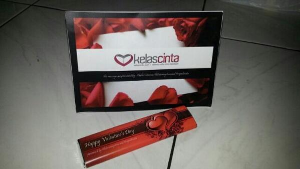 hitmansystem's tweet photo. Nah ini #PaketCinta buat dibagikan di Bali besok oleh tim @espadevata di Beach Walk jam 19.00 WITA! http://t.co/2WvvTFbvFF