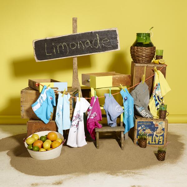 La vie est belle au soleil! bit.ly/smfplage - #enfants #bébés #sourismini -