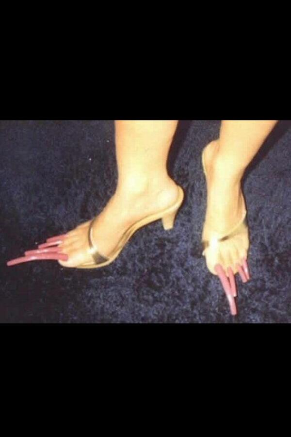 lorraine robinson (lozgalaxy) Twitter