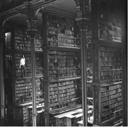 ZootedDelivery's tweet photo. Who would go to this library if it was still around #ThrowBackThursday #CincinnatiPublicLibrary http://t.co/b5lVMUK7CO