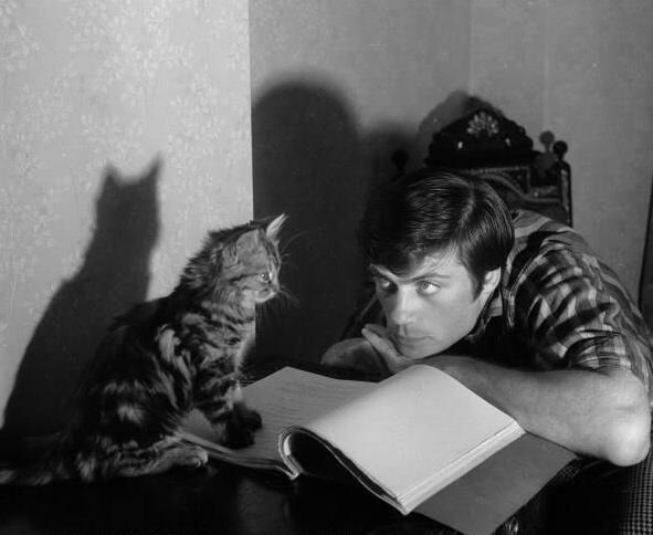 One of the greats. Happy birthday, Oliver Reed (1938-1999) \"I like to give my inhibitions a bath now and then.\" 
