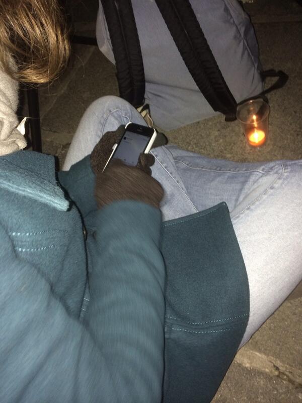 Cylulle's tweet image. Et les #Veilleurs twitteny en gants... À quand le Twitt en moufle!! #HelpApple