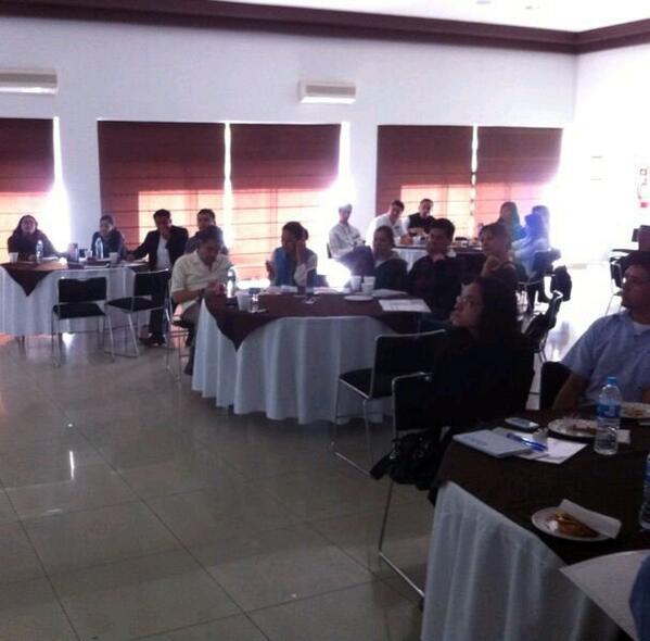 CCAenWeb's tweet photo. Terminamos las pláticas de "Calidad y calidez" en Querétaro. ¡Gracias a los asistentes por su participación! #qro http://t.co/Dop4TEPUgo