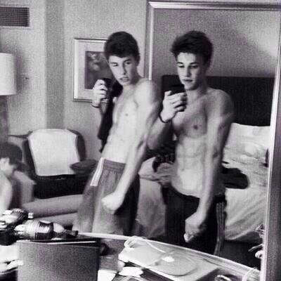 <a href="/tcrcnto/">shawn</a> oh another one with cam I see.